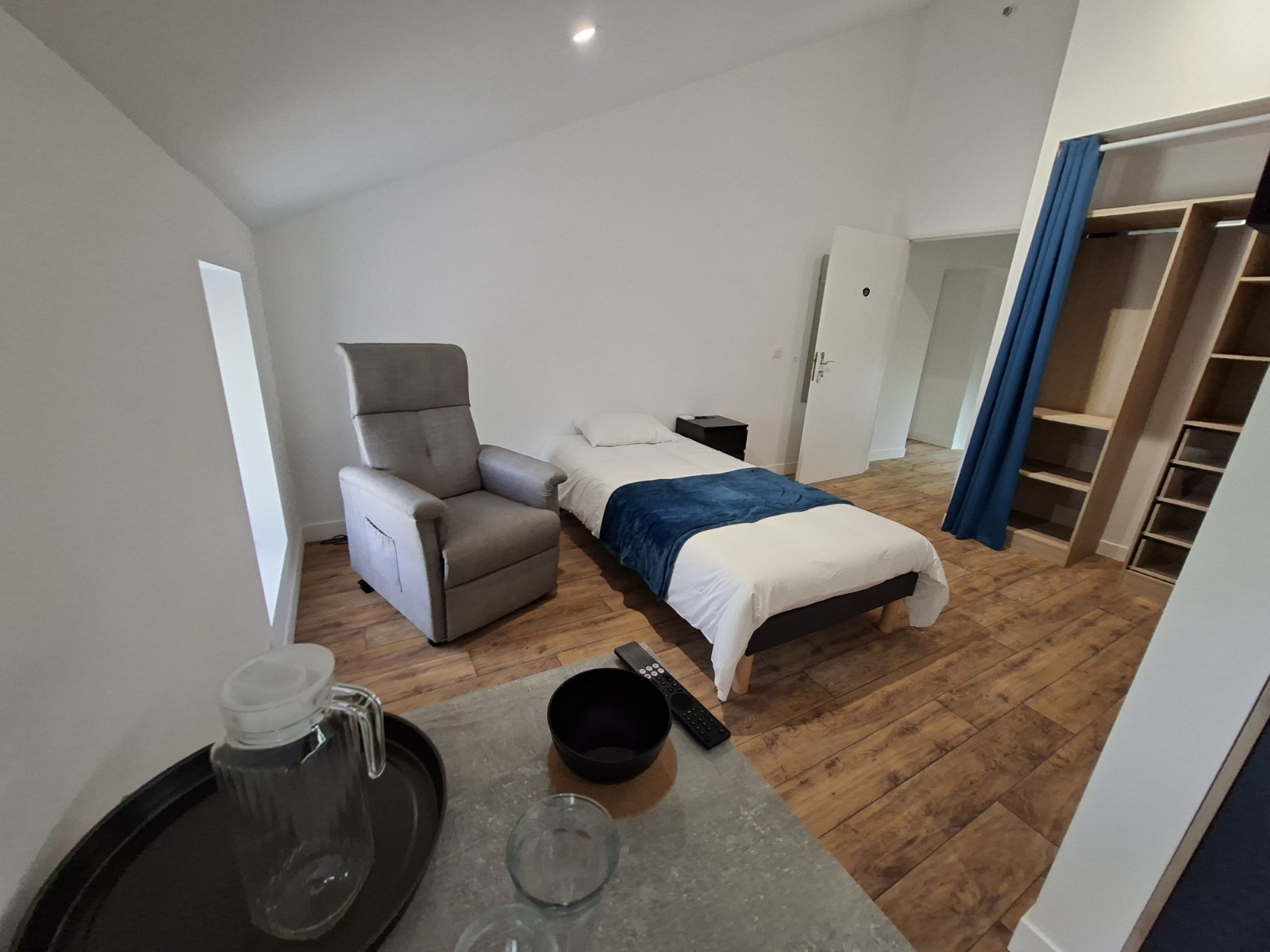 Chambre 27 vue 2